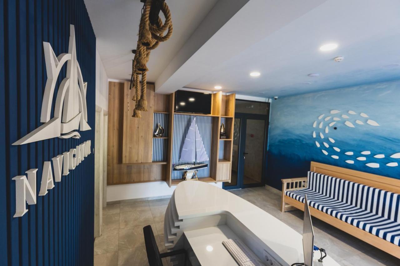Navigator Hotel ปาลิช ภายนอก รูปภาพ