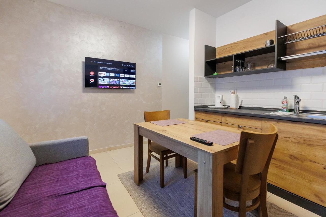 Navigator Hotel ปาลิช ภายนอก รูปภาพ
